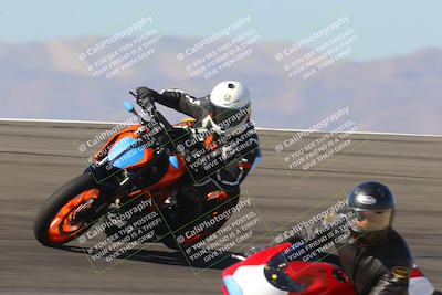 media/Nov-06-2023-Moto Forza (Mon) [[ce023d0744]]/4-Beginner Group/Session 2 (Bowl Tight Speed)/